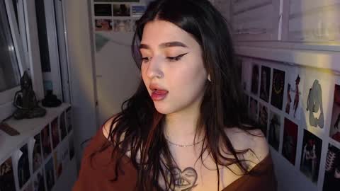 miiiiiiaaaa online show from December 2024 02:38:02 PM