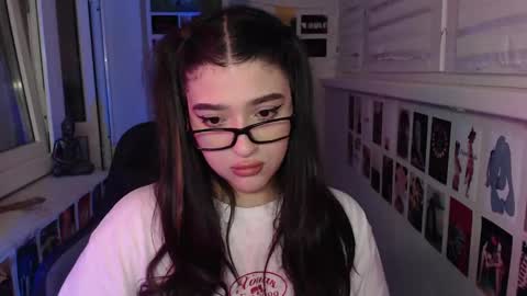 miiiiiiaaaa online show from February 2025 03:11:01 AM