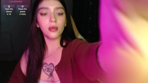 Snapshot of latina_mia chatting on March 2026 01:10:02 AM miiiiiiaaaa online show from March 2026 01:10:02 AM