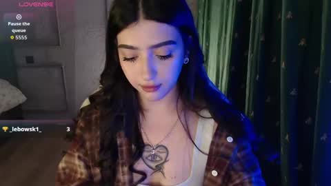 Snapshot of latina_mia chatting on May 2026 10:37:01 PM miiiiiiaaaa online show from May 2026 10:37:01 PM