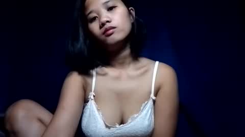 latina_shaine online show from April 2026 10:32:01 PM