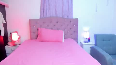 Martina online show from February 2026 06:50:01 AM