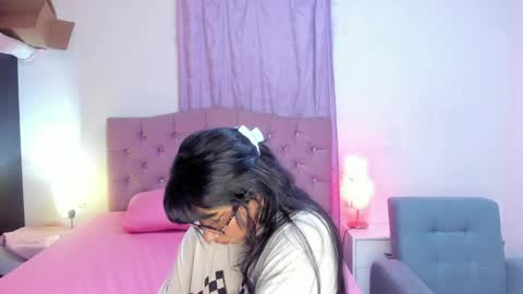 Martina online show from April 2026 06:52:01 AM