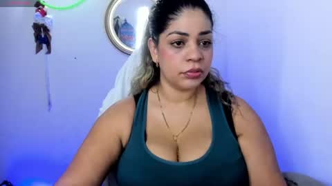 Snapshot of latinamav22 chatting on July 2026 04:13:01 PM latinamav22 online show from July 2026 04:13:01 PM