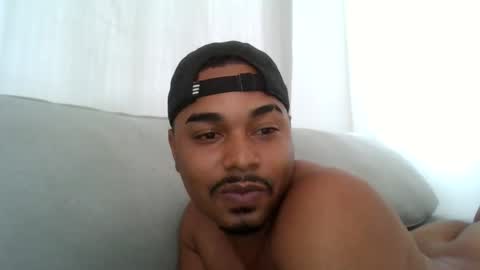 Snapshot of latinbbc_00 chatting on February 2025 04:05:02 PM latinbbc_00 online show from February 2025 04:05:02 PM