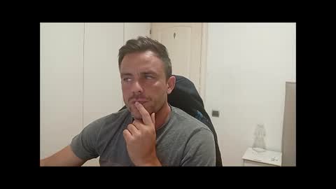 LatinBlueBoy online show from October 2025 09:04:01 PM