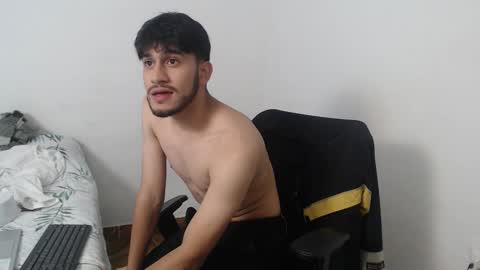 Snapshot of latinbunny7779 chatting on December 2024 05:48:02 PM camilo online show from December 2024 05:48:02 PM