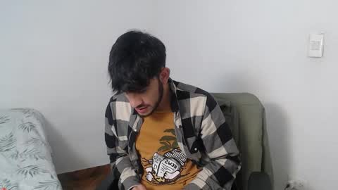 Snapshot of latinbunny7779 chatting on December 2024 10:52:02 PM camilo online show from December 2024 10:52:02 PM