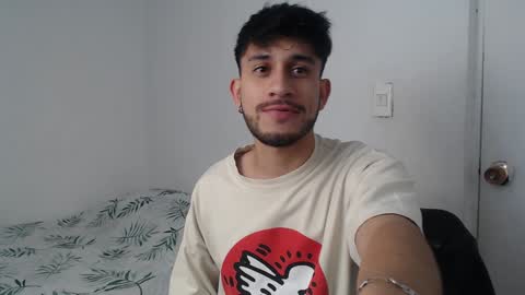 Snapshot of latinbunny7779 chatting on January 2025 11:31:01 PM camilo online show from January 2025 11:31:01 PM