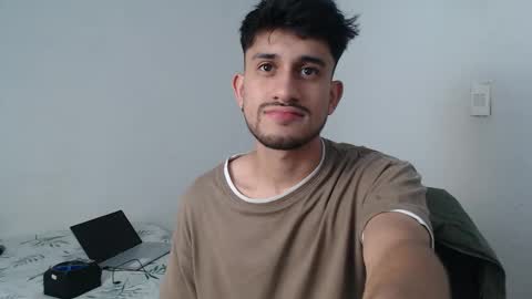 Snapshot of latinbunny7779 chatting on March 2025 05:53:01 AM camilo online show from March 2025 05:53:01 AM