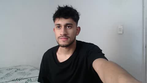 Snapshot of latinbunny7779 chatting on March 2025 05:40:01 AM camilo online show from March 2025 05:40:01 AM