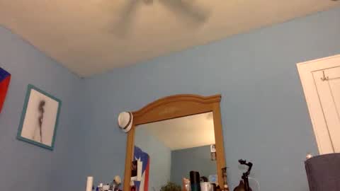 Chris online show from September 2025 07:08:02 PM