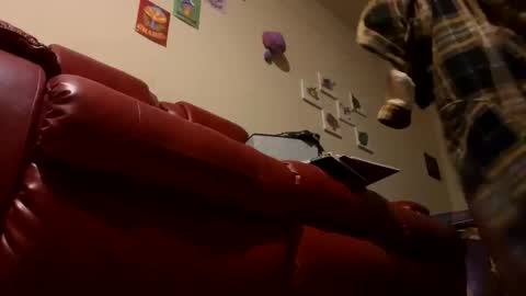 Snapshot of latinlover199518 chatting on March 2025 06:06:02 AM latinlover199518 online show from March 2025 06:06:02 AM