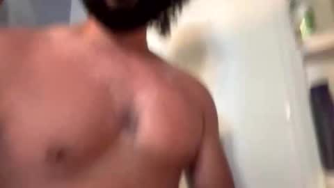 Snapshot of latinlover199518 chatting on October 2025 10:22:02 PM latinlover199518 online show from October 2025 10:22:02 PM