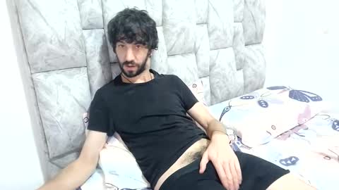 Snapshot of latinlustandfrenchkiss chatting on June 2026 01:57:02 PM latinlustandfrenchkiss online show from June 2026 01:57:02 PM