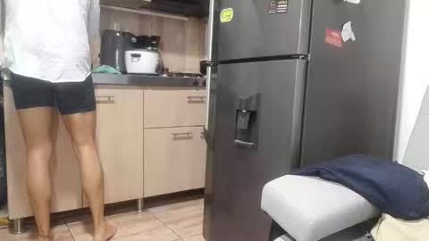 latinmartin254 online show from November 2025 12:54:01 AM