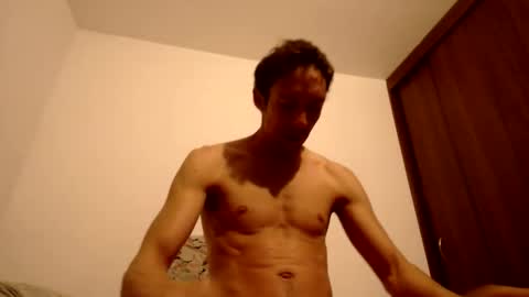 Snapshot of latinndexter chatting on April 2026 12:02:01 AM DEXTER online show from April 2026 12:02:01 AM