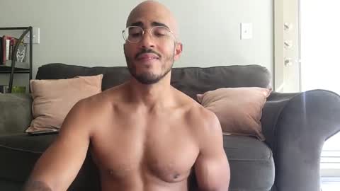 Snapshot of latinomixedbbc chatting on September 2025 03:55:02 PM latinomixedbbc online show from September 2025 03:55:02 PM