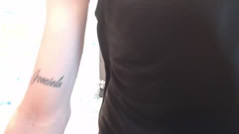 Snapshot of latins_boys_20 chatting on December 2024 03:35:01 AM NICK online show from December 2024 03:35:01 AM