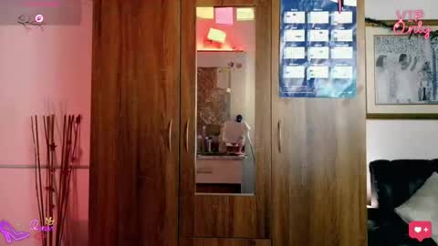 laujgray online show from January 2026 01:00:02 AM