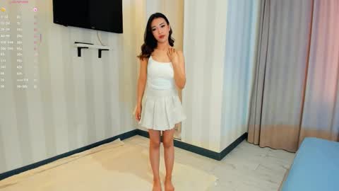 Snapshot of laumalove chatting on February 2026 05:04:01 AM Lauma online show from February 2026 05:04:01 AM