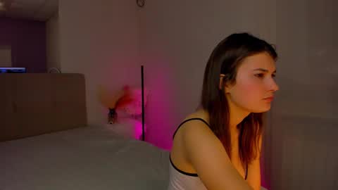 Laura online show from February 2025 12:27:01 PM