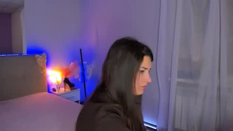 Laura online show from February 2026 06:28:02 AM