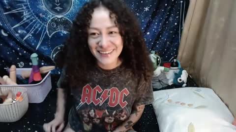  Wen  online show from February 2025 11:20:02 PM