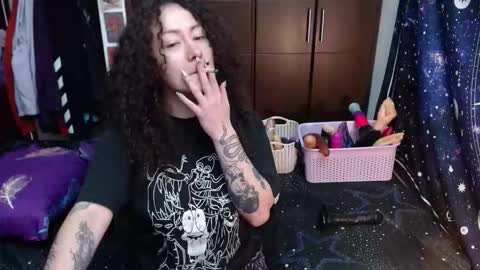  Wen  online show from October 2025 05:24:02 PM