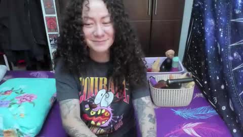  Wen  online show from November 2025 04:33:01 PM