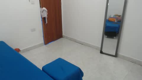 laura_foxx2379 online show from January 2026 05:04:01 PM