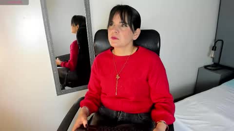 laura hotties online show from January 2026 01:02:02 PM