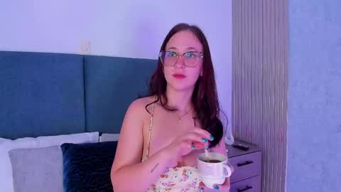 Snapshot of laura_ivy chatting on April 2026 01:13:01 PM LauraIvy online show from April 2026 01:13:01 PM