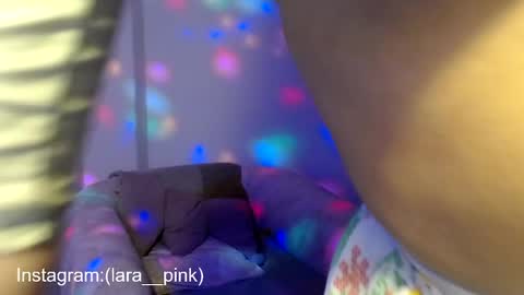 laura_pink01 online show from January 2025 11:50:01 PM