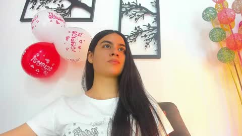 LAURA SOE online show from February 2025 06:40:01 PM