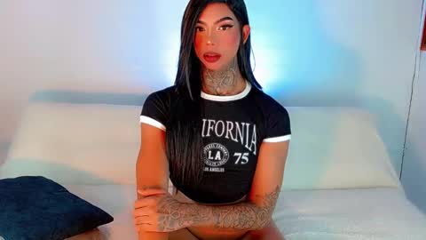 Laura online show from February 2025 11:46:01 PM