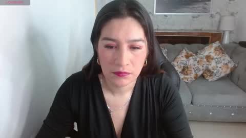 laura online show from September 2025 03:17:01 AM