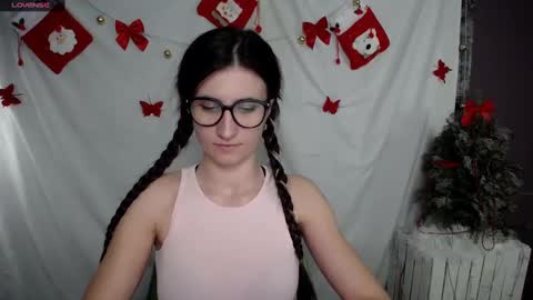 Laura online show from December 2024 09:05:02 AM