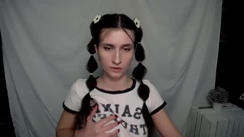 Laura online show from February 2025 08:02:02 AM