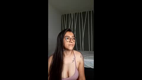 Snapshot of laurag_27 chatting on May 2026 07:57:02 AM laura online show from May 2026 07:57:02 AM