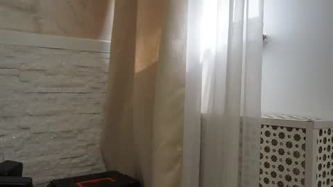Snapshot of laurajinxxx chatting on March 2025 08:30:02 AM LauraJinx online show from March 2025 08:30:02 AM