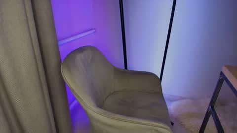 Leila Libertas online show from November 2025 09:26:02 PM