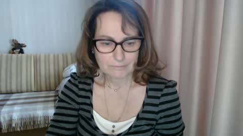 Snapshot of lauraoven1 chatting on February 2025 08:51:02 AM Lauraoven1 online show from February 2025 08:51:02 AM