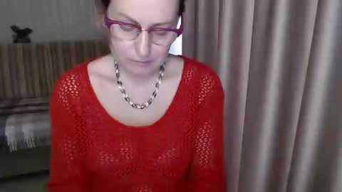 Snapshot of lauraoven1 chatting on March 2025 07:21:02 AM Lauraoven1 online show from March 2025 07:21:02 AM