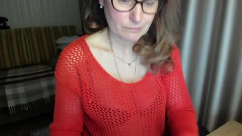 Lauraoven1 online show from April 2026 05:55:01 PM