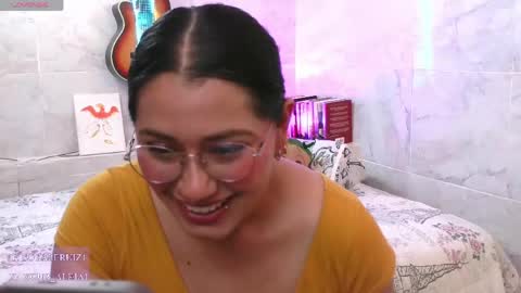 Snapshot of lauraruiz1 chatting on May 2026 02:31:01 AM Aleja online show from May 2026 02:31:01 AM