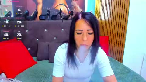 Snapshot of laurasinfull chatting on July 2026 03:17:02 AM Laura online show from July 2026 03:17:02 AM