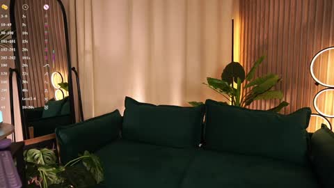  Laura  online show from March 2026 05:51:01 AM