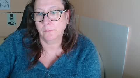 laureanne online show from December 2024 10:19:02 AM