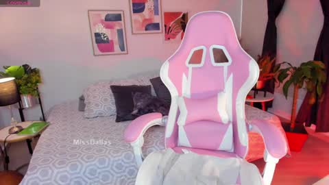 Snapshot of lauren__dallass chatting on December 2024 08:28:02 PM MissLauren online show from December 2024 08:28:02 PM